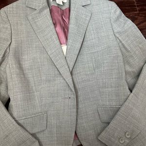 Petite sophisticate Gray blazer